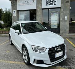 Auto - Audi a3 1.6 tdi s tronic sport