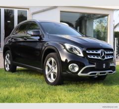 Auto - Mercedes-benz gla 200 d automatic sport