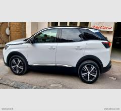Auto - Peugeot 3008 bluehdi 130 s&s allure