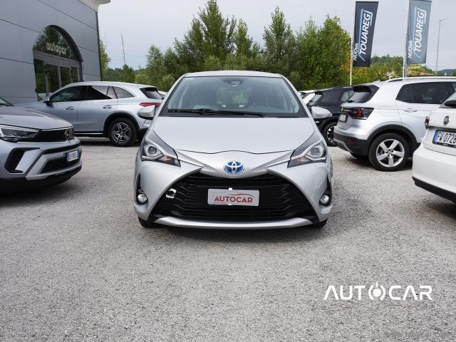 Auto - Toyota yaris 1.5 hybrid 5p. active