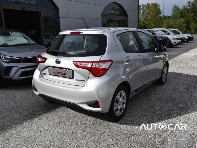 Auto - Toyota yaris 1.5 hybrid 5p. active
