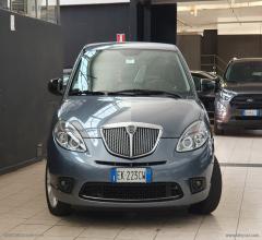 Auto - Lancia ypsilon 1.2 69 cv argento