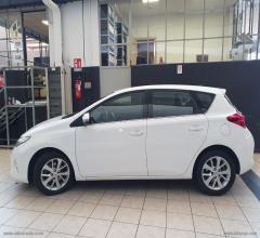 Auto - Toyota auris 1.4 d-4d lounge