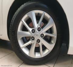 Auto - Toyota auris 1.4 d-4d lounge