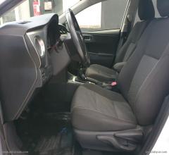 Auto - Toyota auris 1.4 d-4d lounge