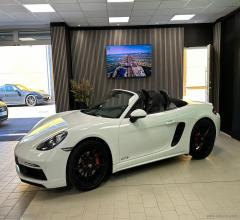 Auto - Porsche 718 boxster gts