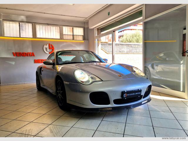 Auto - Porsche 911 turbo coupÃ© 996