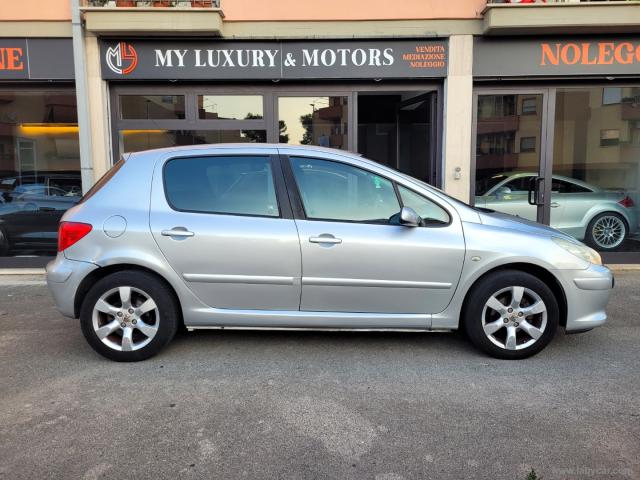 Auto - Peugeot 307 1.6 16v hdi 90cv 5porte