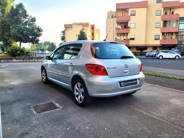 Auto - Peugeot 307 1.6 16v hdi 90cv 5porte
