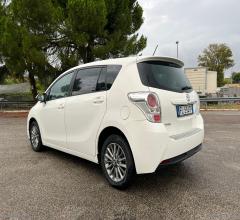 Auto - Toyota verso 1.6 d-4d active