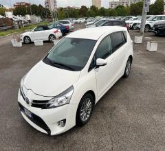 Auto - Toyota verso 1.6 d-4d active