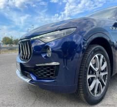 Auto - Maserati levante v6 430 cv s awd granlusso