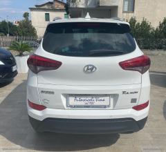 Auto - Hyundai tucson 1.7 crdi xpossible