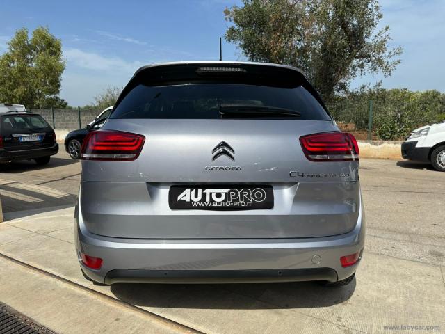 Auto - Citroen c4 spacetourer bluehdi 130 eat8 business