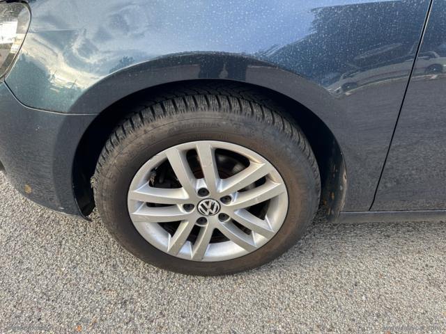 Auto - Volkswagen golf 1.6 tdi dpf 5p. trendline
