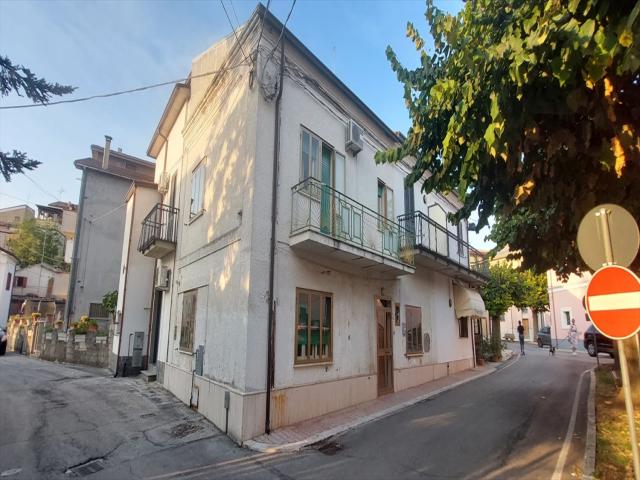 Casa indipendente in vendita a casacanditella centro