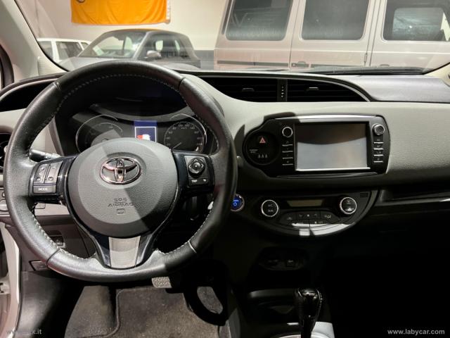 Auto - Toyota yaris 1.5 hybrid 5p. active