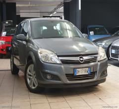 Auto - Opel astra 1.6 16v vvt 5p. club