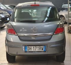 Auto - Opel astra 1.6 16v vvt 5p. club