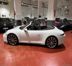 Auto - Porsche 911 3.8 carrera 4s cabriolet