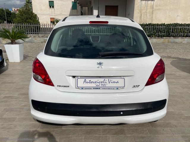 Auto - Peugeot 207 1.4 8v 75 cv 5p. energie sport eco gpl