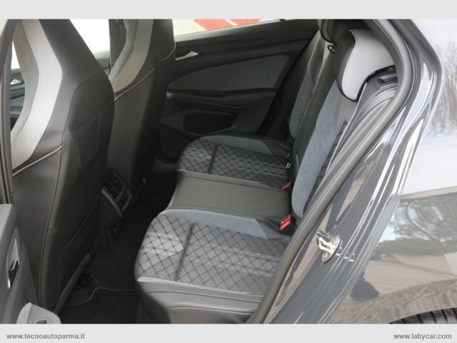 Auto - Volkswagen golf 2.0 tdi 150cv dsg r -line