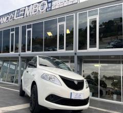 Auto - Lancia ypsilon 1.0 firefly 5ps&s hyb. eco silv.