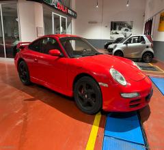 Auto - Porsche 911 carrera coupÃ©