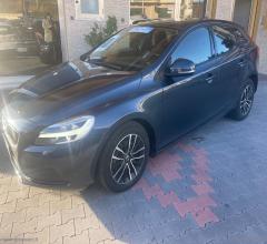 Auto - Volvo v40 d2 inscription