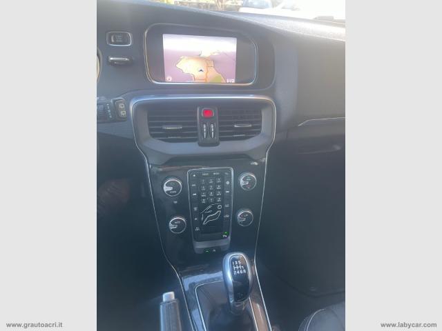 Auto - Volvo v40 d2 inscription