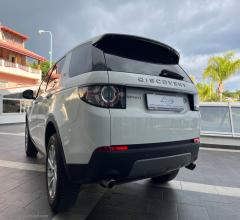 Auto - Land rover discovery sport 2.0 td4 150 bus.pr. se