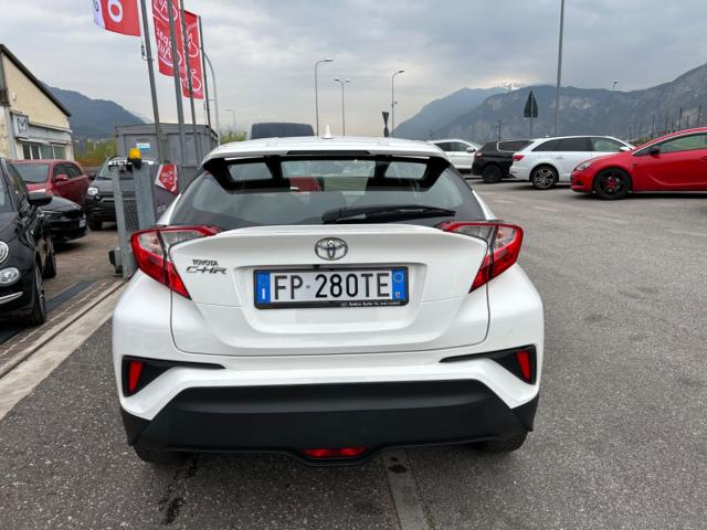 Auto - Toyota c-hr 1.2 turbo active