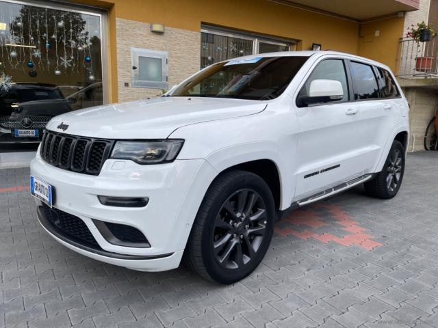 Auto - Jeep gr. cherokee 3.0 v6 crd 250 mjt ii s