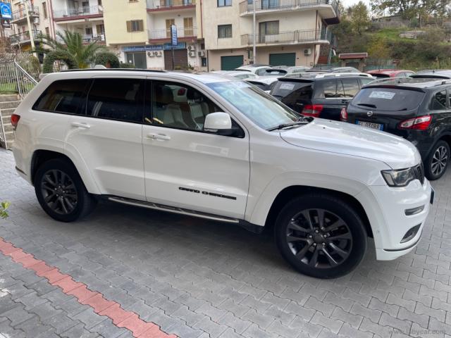 Auto - Jeep gr. cherokee 3.0 v6 crd 250 mjt ii s