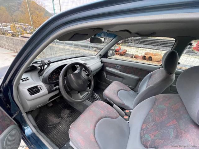 Auto - Nissan micra 1.0 16v 3p. comfort