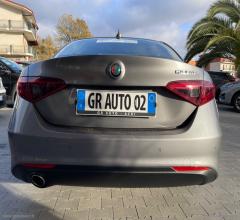 Auto - Alfa romeo giulia 2.2 td 160 cv at8 executive