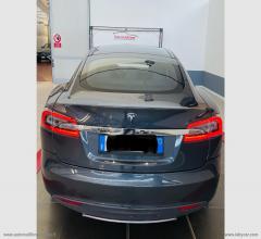 Auto - Tesla model s 70 d