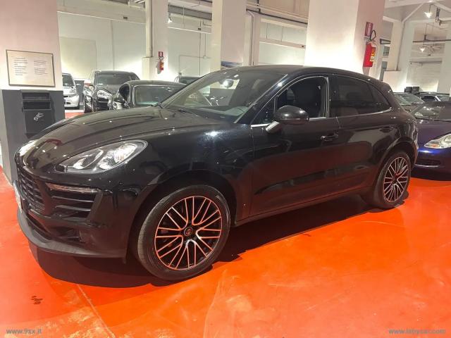 Auto - Porsche macan 2.0