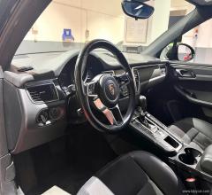 Auto - Porsche macan 2.0