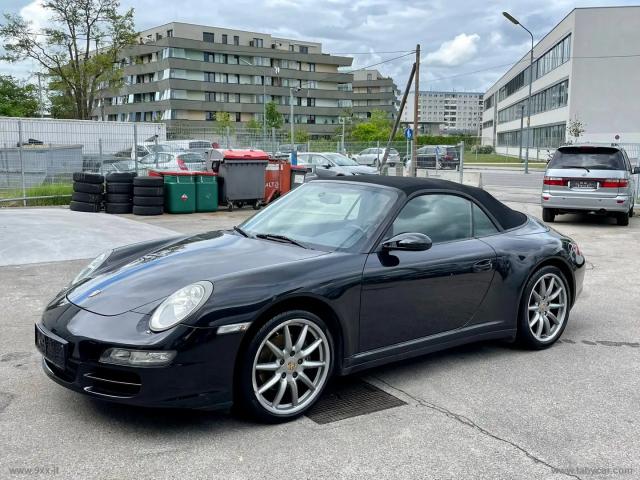 Auto - Porsche 911 carrera 4 cabriolet