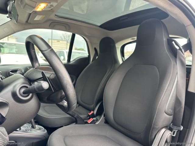Auto - Smart fortwo 70 1.0 twinamic youngster