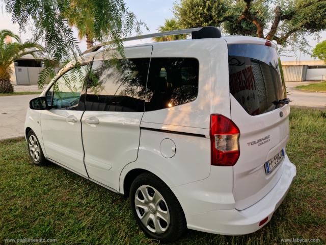 Auto - Ford tourneo courier 1.5 tdci 95 cv plus