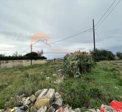 Appartamenti in Vendita - Terreno edificabile in vendita a siracusa via elorina