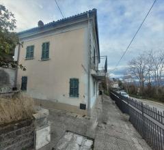 Appartamenti in Vendita - Casa indipendente in vendita a chieti rione femminella