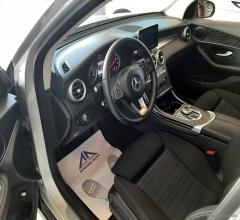 Auto - Mercedes-benz glc 220 d 4matic sport