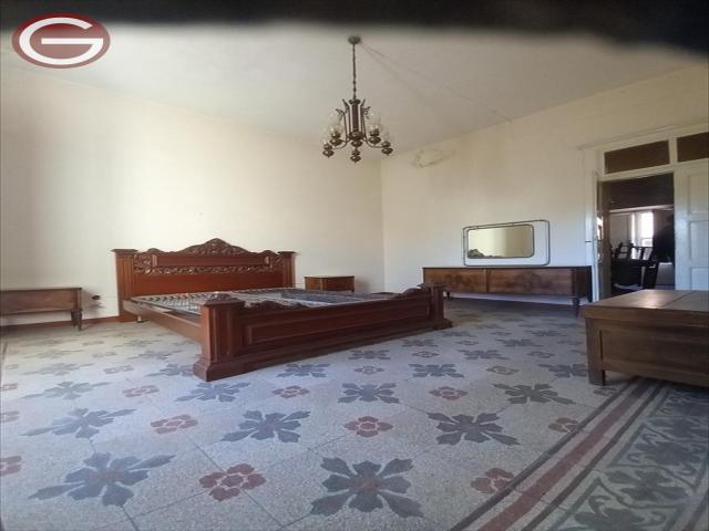 Appartamenti in Vendita - Casa indipendente in vendita a polistena centrale