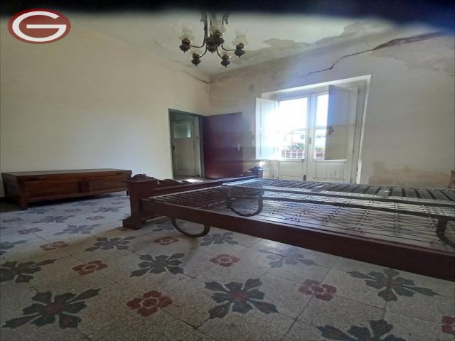 Appartamenti in Vendita - Casa indipendente in vendita a polistena centrale