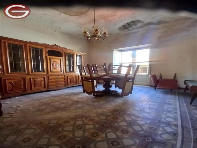 Appartamenti in Vendita - Casa indipendente in vendita a polistena centrale