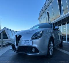 Auto - Alfa romeo giulietta 1.6 jtdm 120 cv