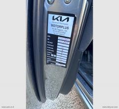 Auto - Kia carens 1.7 crdi 115 cv business class